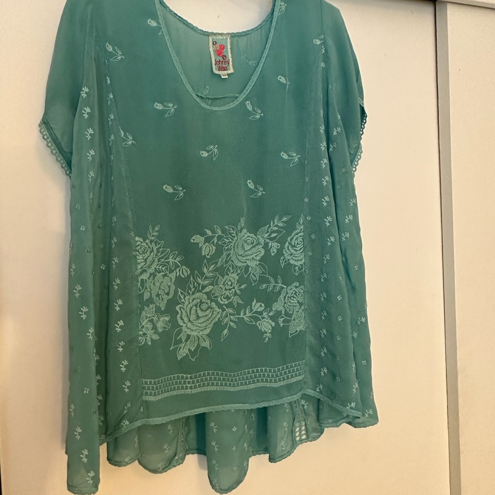 Johnny Was plus size 2X embroidered aqua short sleeve floaty top